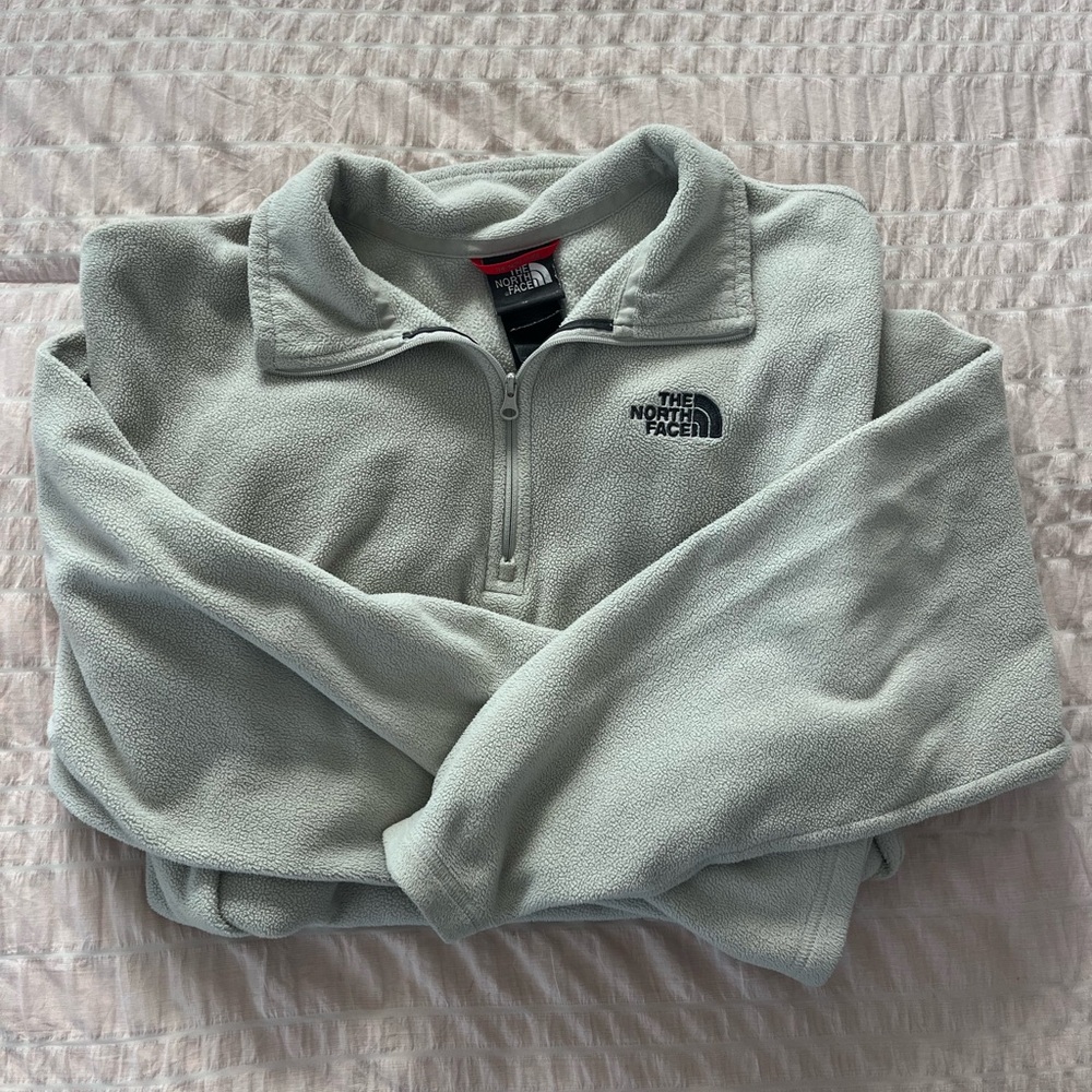 the north face quarter zip size M